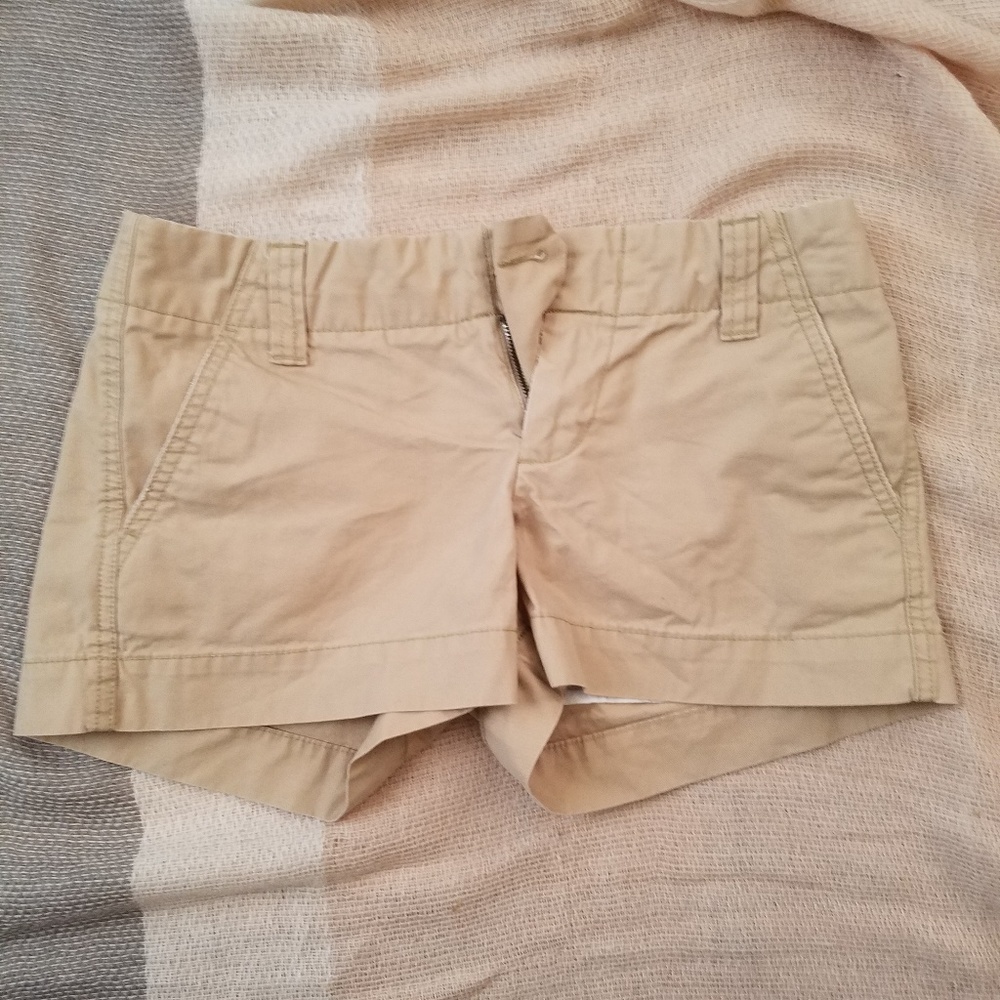 GAP shorts